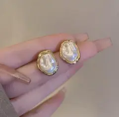 バロックパール ピアス ゴールド 小ぶり 高見え お呼ばれ 大人可愛い 高見え
