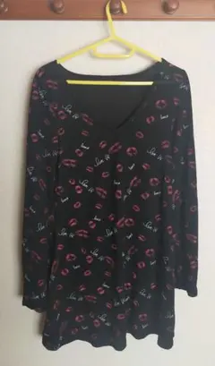 スパイラルガール SPIRALGIRL リップ柄チュニック 黒