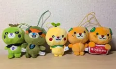 みきゃん ぬいぐるみキーホルダー 5つセット 缶バッチおまけのサムネイル