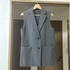 ノーカラーベスト