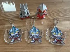 【ウルトラマン】指人形➕アクリルキーホルダーセット