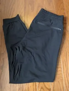 ブラック ジョガーパンツ ユニクロ