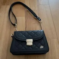 ラブトキシック キルティングフラップショルダーバッグ 黒