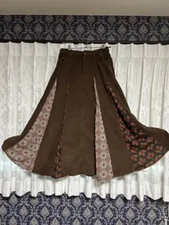 ブラウン コーデュロイ フレアスカート　チチカカ