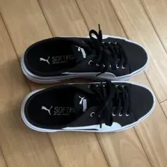 PUMA SOFTFOAM ミュールスニーカー　ブラック/ホワイトのサムネイル