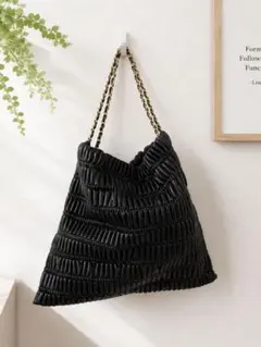 OPAQUE.CLIP プリーツチェーンバッグ 黒 美品のサムネイル