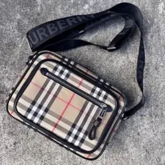 現行・未使用級✨バーバリー カメラバッグ ショルダーバッグ ノバチェック