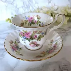 2025年最新】ロイヤルアルバート クリスマスの人気アイテム - メルカリ