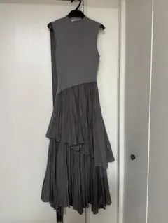 完売商品】anuans ノースリーブイレギュラーヘムドッキングニット