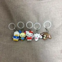 サンリオ　めじるしアクセサリー　キティ　ペックル　しろうさ　くろうさ　うさはな
