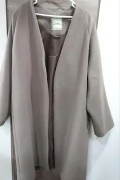 JEANASIS ノーカラー ロングコート グレージュ きれいめ シンプル