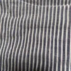 白　グレーの縞模様