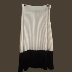 美品★Forever21 バイカラープリーツスカート 白×黒 Mサイズのサムネイル