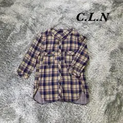 C.L.N シーエルエヌ チェック柄シャツ 裾スリット 裏地ストライプ柄のサムネイル