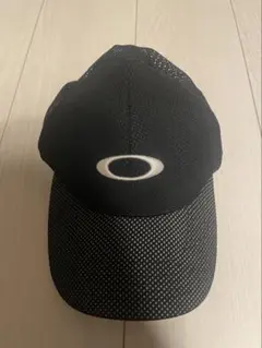 Oakley Red Tag Mesh Trucker Cap Black