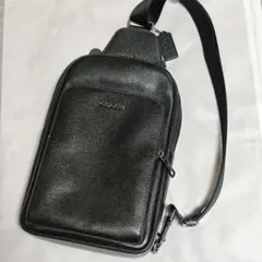 新品 コーチ ボディバッグ イーサン レザー ブラック 斜め掛け CY833