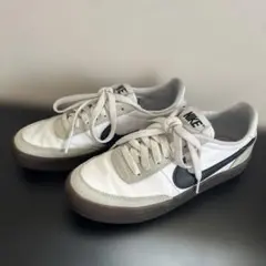 NIKE スニーカー ホワイト ブラックのサムネイル