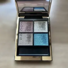 数量限定 SUQQU メイクアップキット 六花 シグニチャーカラーアイズ 131