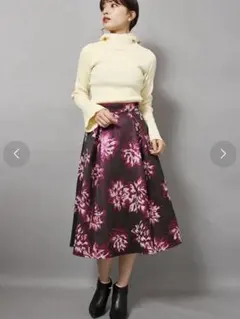 snidel オリジナルジャガードフレアミドルスカート