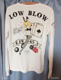 LOW BLOW 　ピンナップガールとトランプのグラフィックのサムネイル