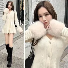 新品タグ付き Rady ファーニットカーデワンピース ホワイト Sサイズ