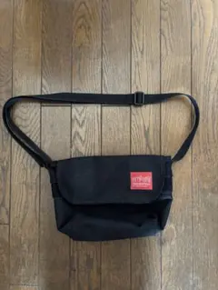 Manhattan Portage メッセンジャーバッグ 黒のサムネイル