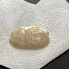 白蝶貝ブローチ