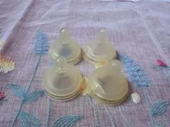 ピジョン 哺乳瓶用乳首 母乳実感 Mサイズ 4個