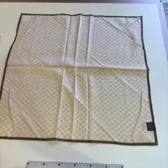《新品未使用》CELINE スカーフ　ハンカチ　シルク混　57×57