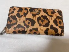 COACH 長財布 レオパード柄 ラウンドファスナーのサムネイル