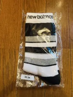 new balance ストライプソックス 22-24