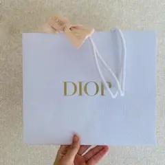 Christian Dior ホワイトショッパー 紙袋 大 リボン付きラッピング