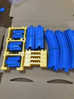 プラレール❣️　ブロック　橋脚、曲線レール、直線レールほかまとめ売りセット