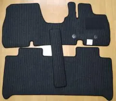 値下げ中】ダイハツ 純正 フロアマット 08210-k2521 - メルカリ