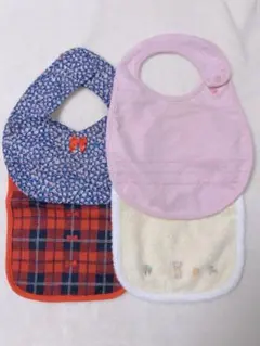 familiar  BeBe  スタイ  4枚セット