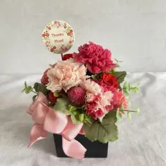 【新品】ピンクカーネーション プリザーブドフラワーアレンジメント　フラワーギフト