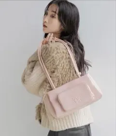 完売品✨ローリーズファーム 4ROOMショルダーバッグ　ショルダーバッグ ピンク