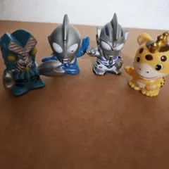 ウルトラマンフィギュア 4体セット　指人形