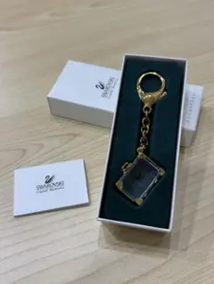 SWAROVSKI CRYSTAL MEMORIES キーホルダー