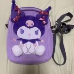 紫色のキャラクターショルダーバッグ