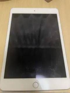 iPad mini 第5世代 64GB SIMフリーモデル シルバー