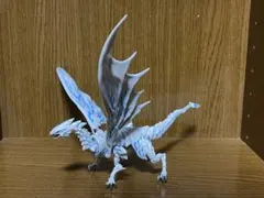 リボルテック　青眼の亜白龍　ブルーアイズ・オルタナティブ・ホワイト・ドラゴン