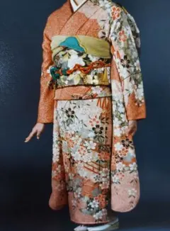 オレンジ系 花柄 振袖 着物