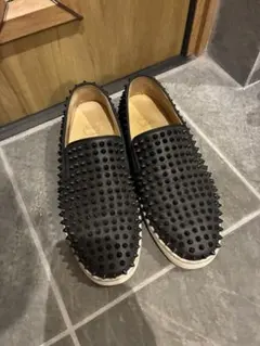 Christian Louboutin スパイクスリッポン 黒