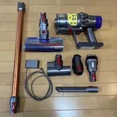 Dyson ダイソン V10 SV12 コードレス　 付属品多数　訳あり品のサムネイル