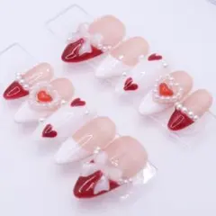 【441】ネイルチップSサイズ 赤 白フレンチ ハート リボン パール ベージュ