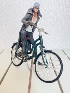 ワンピース 青キジ クザン フィギュア 自転車のサムネイル