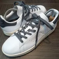 アディダス スタンスミス トゥモローランド別注 白xチャコール 23センチ