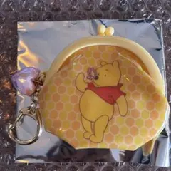 ディズニーストア　シークレットがま口ポーチ　キーホルダー　プーさん