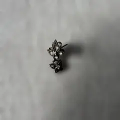 ANNA SUI・蝶モチーフのシルバーピアス（片耳）